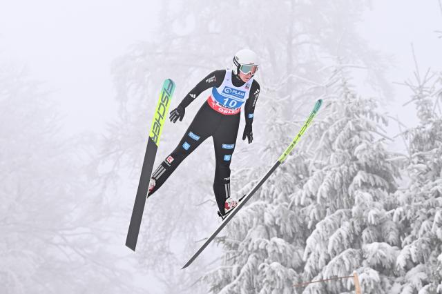 31 January 2026, Hesse, Willingen: Germany's Anna Hollandt competes in the wonmen's Large Hill competition of the FIS Ski Jumping World Cup FIS Ski Jumping World Cup in Willingen. Photo: Swen Pförtner/dpa
