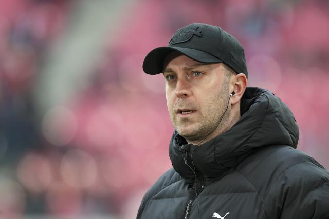 31 January 2026, Saxony, Leipzig: Leipzig coach Ole Werner is pictured before the start of the German Bundesliga soccer match between RB Leipzig and FSV Mainz 05 at the Red Bull Arena. Photo: Jan Woitas/dpa - IMPORTANT NOTICE: DFL and DFB regulations prohibit any use of photographs as image sequences and/or quasi-video.