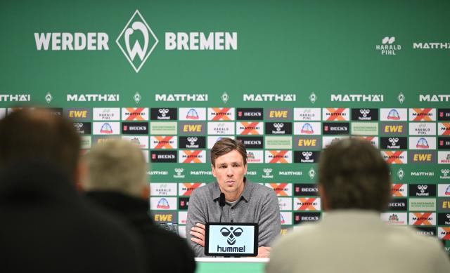 01 February 2026, Bremen: Clemens Fritz, Managing Director of Professional Football at Werder Bremen, explains the separation from coach H. Steffen at a press conference. Photo: Carmen Jaspersen/dpa