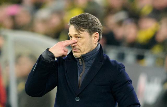 01 February 2026, North Rhine-Westphalia, Dortmund: Borussia Dortmund coach Niko Kovac gestures on the touchline during the German Bundesliga soccer match between Borussia Dortmund and 1. FC Heidenheim,  at Signal Iduna Park. Photo: Bernd Thissen/dpa - WICHTIGER HINWEIS: Gemäß den Vorgaben der DFL Deutsche Fußball Liga bzw. des DFB Deutscher Fußball-Bund ist es untersagt, in dem Stadion und/oder vom Spiel angefertigte Fotoaufnahmen in Form von Sequenzbildern und/oder videoähnlichen Fotostrecken zu verwerten bzw. verwerten zu lassen.