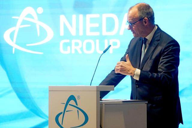 02 February 2026, Neustadt (Wied): German Chancellor Friedrich Merz speaks at the opening ceremony of the tech campus and experience center "Synnoscape" of the company Niedax Infrastructure in Neustadt (Wied). Photo: Thomas Frey/dpa