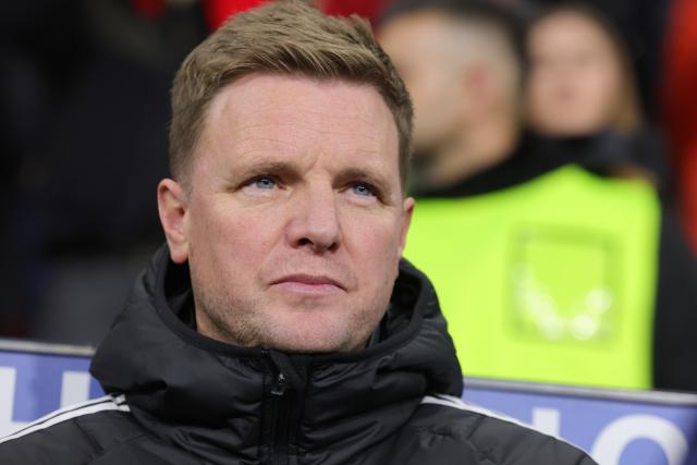 FILED - 10 December 2025, North Rhine-Westphalia, Leverkusen: Newcastle United Coach Eddie Howe is pictured ahead of the UEFA Champions League soccer match bwteen Bayer Leverkusen and Newcastle United at BayArena. Photo: Rolf Vennenbernd/dpa