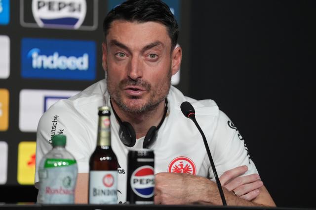03 February 2026, Hesse, Frankfurt_Main: Newly appointed Eintracht Frankfurt coach Albert Riera speaks during the press conference where he is presented. Photo: Marc Schüler/dpa