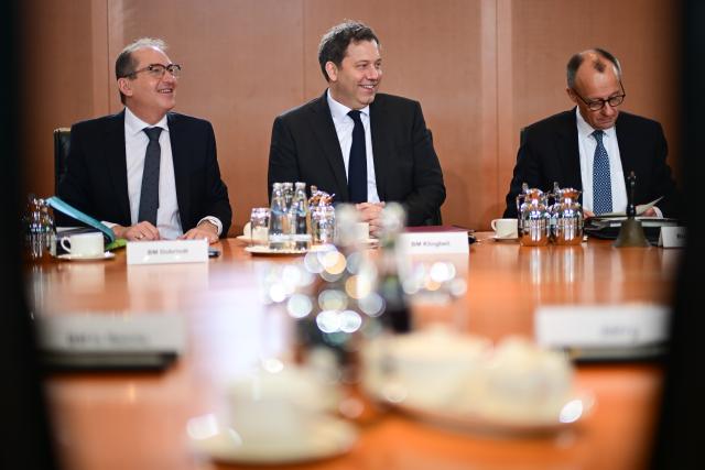 04 February 2026, Berlin: Alexander Dobrindt (L-R), German Minister of the Interior, Lars Klingbeil, German Minister of Finance, and Federal Chancellor Friedrich Merz (CDU) take part in a meeting of the Federal Cabinet in the Federal Chancellery. Photo: Sebastian Christoph Gollnow/dpa