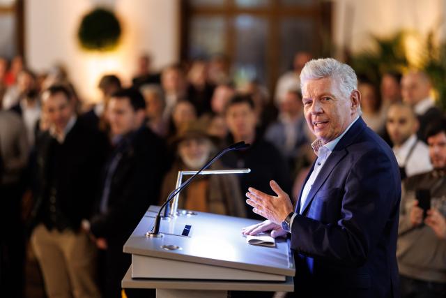 04 February 2026, Bavaria, Munich: Mayor of Munich Dieter Reiter speaks at a reception for new German citizens in Munich's Old Town Hall. Photo: Matthias Balk/dpa