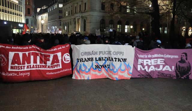 04 February 2026, Saxony, Leipzig: People take part in a left-wing rally in the city center against the conviction of the non-binary German person Maja T. by a Hungarian court. The activist has been sentenced to eight years in prison for grievous bodily harm caused by violent attacks against right-wing extremists. Photo: Sebastian Willnow/dpa