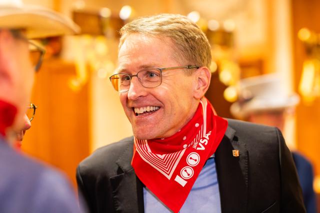 04 February 2026, Baden-Wuerttemberg, Rust: Minister President of Schleswig-Holstein Daniel Guenther attends the Golden Fool's Bell award. The "Golden Fool's Bell" is awarded annually by the Association of Swabian-Alemannic Fools' Guilds (VSAN). Photo: Philipp von Ditfurth/dpa