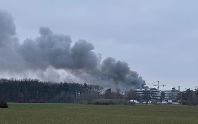 05 February 2026, Hesse, Darmstadt: The Helmholtz Center in Darmstadt is on fire. Photo: Peter Knapp/dpa