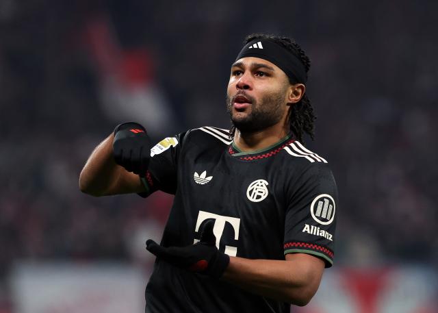 FILED - 17 January 2026, Saxony, Leipzig: Bayern Munich's Serge Gnabry celebrates scoring his side's first goal during the German Bundesliga soccer match between RB Leipzig and Bayern Munich at rhe Red bull Arena. Forward Serge Gnabry has signed a new contract with Bayern Munich until 2028, the Bundesliga record champions said in a statement on Thursday. Photo: Jan Woitas/dpa