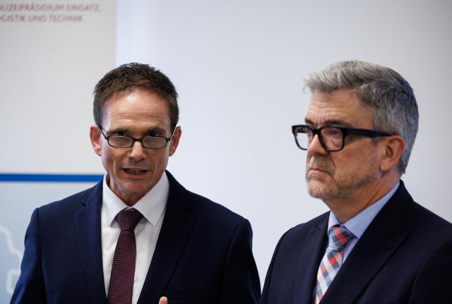 06 February 2026, Rhineland-Palatinate, Mainz: President of the State Criminal Police Office Mario Germano (L) and President of the Police Headquarters for Operations, Logistics, and Technology Philipp Roemer speak at the press conference to demonstrate how the detector will be used to recognize and analyze manipulated image content in the future. Photo: Hannes P. Albert/dpa