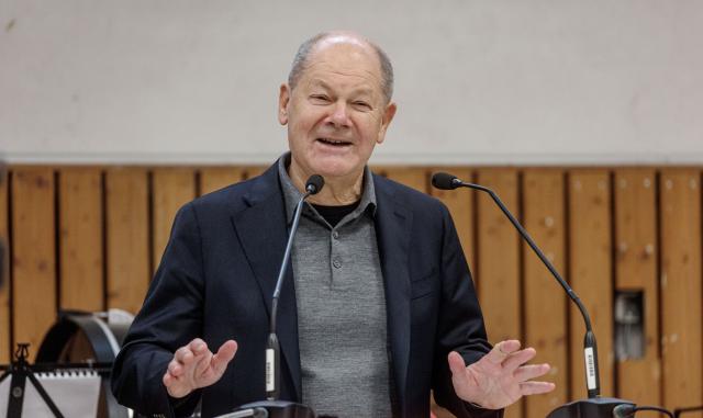 07 February 2026, Schleswig-Holstein, Scharbeutz: Former German Chancellor Olaf Scholz speaks at a political anniversary reception held by the Social Democratic Party of Germany (SPD). Photo: Markus Scholz/dpa