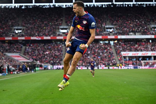 08 February 2026, North Rhine-Westphalia, Cologne: Leipzig's Christoph Baumgartner celebrates scoring his side's first goal during the German Bundesliga soccer match between 1.FC Cologne and RB Leipzig at RheinEnergieStadion. Photo: Federico Gambarini/dpa - IMPORTANT NOTE: In accordance with the regulations of the DFL German Football League and the DFB German Football Association, it is prohibited to utilize or have utilized photographs taken in the stadium and/or of the match in the form of sequential images and/or video-like photo series.