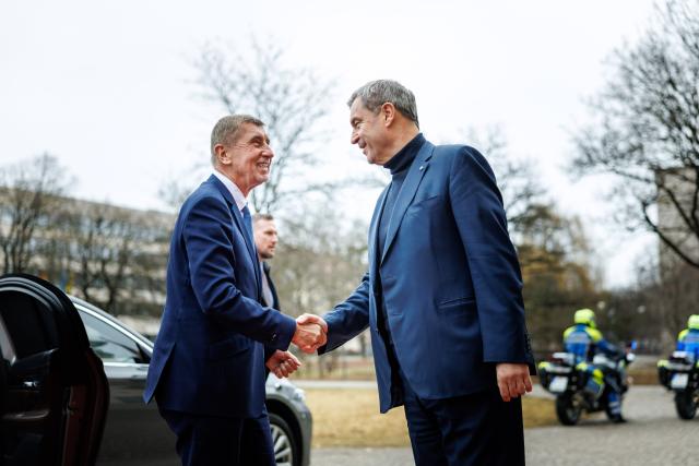 09 February 2026, München: Bavaria's Minister President Markus Soeder (R) welcomes Czech Prime Minister Andrej Babis, to the Bavarian State Chancellery. Photo: Matthias Balk/dpa