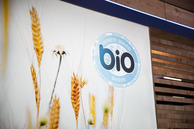 10 February 2026, Bavaria, Nuremberg: The logo of the Bavarian Organic Seal at Biofach can be seen at the start of the Biofach trade fair for organic food and Vivaness, the trade fair for natural cosmetics. Photo: Daniel Vogl/dpa