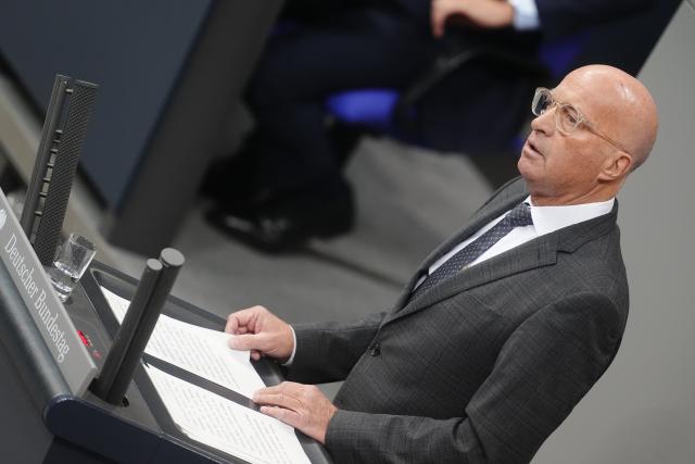 FILED - 05 December 2025, Berlin: Ruediger Lucassen, Member of the German Bundestag for the far-right Alternative for Germany (AfD) party, speaks during the session on the modernization of military service. Photo: Kay Nietfeld/dpa