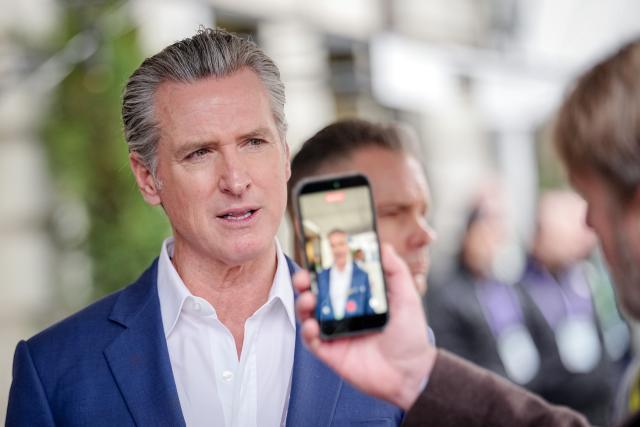 13 February 2026, Bavaria, Munich: Gavin Newsom, Governor of California, will attend the 62nd Munich Security Conference, which will host over 60 heads of state and government-the highest number ever at the world's leading security policy meeting. Photo: Kay Nietfeld/dpa