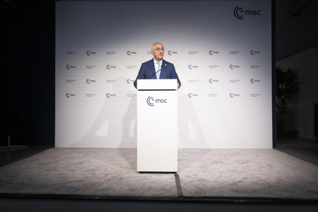 14 February 2026, Bavaria, Munich: Reza Pahlavi, son of the deposed Iranian Shah Mohammad Reza Pahlavi, speaks at the 62nd Munich Security Conference. Photo: Marijan Murat/dpa