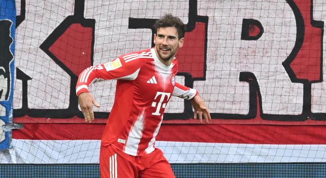 14 February 2026, Bremen: Bayern Munich's Leon Goretzka clebrates scoring his side's third goal during the German Bundesliga soccer match between Werder Bremen and Bayern Munich at Weserstation. Photo: Carmen Jaspersen/dpa - IMPORTANT NOTE: In accordance with the regulations of the DFL German Football League and the DFB German Football Association, it is prohibited to utilize or have utilized photographs taken in the stadium and/or of the match in the form of sequential images and/or video-like photo series.