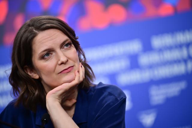 16 February 2026, Berlin: Canadian director and screenwriter Genevieve Dulude-de Celles attends a press conference for the film "Nina Roza" during the 76th Berlin International Film Festival. Photo: Sebastian Christoph Gollnow/dpa