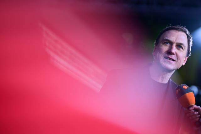 16 February 2026, Berlin: German actor Lars Eidinger stands on the red carpet during the premiere of the film "Die Blutgräfin" (The Blood Countess) during the 76th Berlin International Film Festival. Photo: Sebastian Christoph Gollnow/dpa