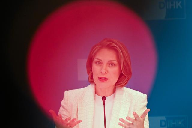 FILED - 27 May 2025, Berlin: Helena Melnikov, DIHK Managing Director, speaks at a press conference on the DIHK Economic Survey Early Summer 2025 at the Haus der Deutschen Wirtschaft. The German economy is only slowly emerging from the doldrums, but the mood is improving slightly, the head of the German Chamber of Commerce and Industry (DIHK) said in Berlin on Tuesday. Photo: Katharina Kausche/dpa