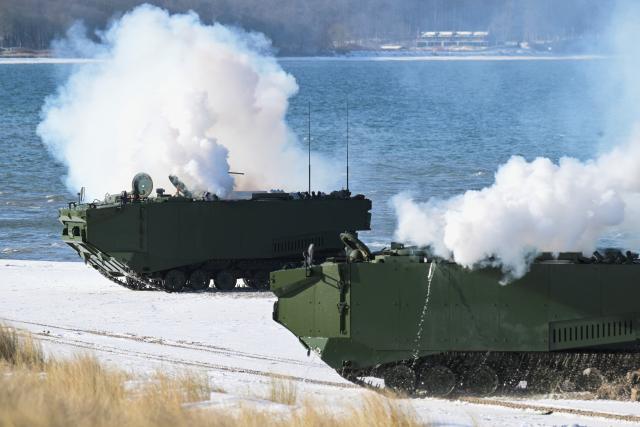 18 February 2026, Schleswig-Holstein, Putlos: Soldiers take part in the NATO exercise Steadfast Dart 26. Photo: Fabian Bimmer/Reuters/Pool/dpa