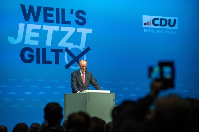 18 February 2026, Rheinland-Pfalz, Trier: Germany's Chancellor Friedrich Merz delivers a speech at the CDU Rhineland-Palatinate Ash Wednesday political gathering, hosted by the CDU district association of Trier in cooperation with the district associations of Trier-Stadt and Trier-Saarburg. Photo: Harald Tittel/dpa