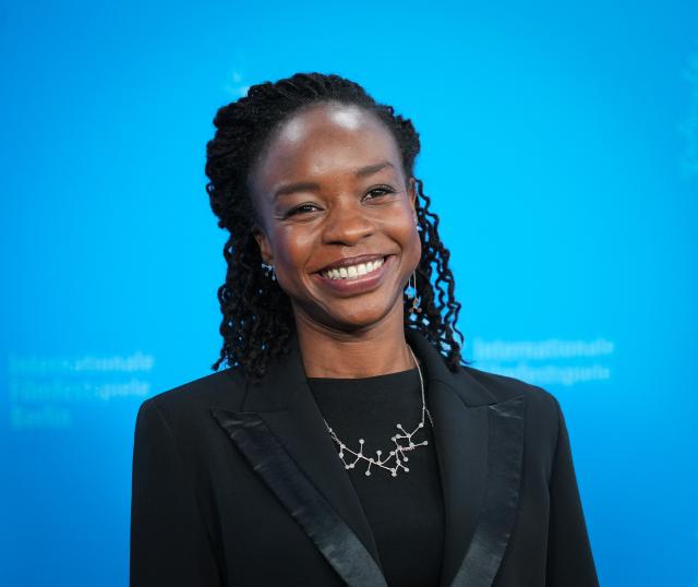 19 February 2026, Berlin: Chadian actress Achouackh Abakar Souleymane poses in front of a blue wall during the photocall for the film "Soumsoum, the Night of the Stars," which is competing at the Berlin International Film Festival. Photo: Soeren Stache/dpa