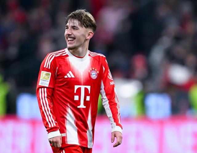 FILED - 08 February 2026, Bavaria, Munich: Bayern Munich's Lennart Karl stands on the pitch during the German Bundesliga soccer match between Bayern Munich and TSG 1899 Hoffenheim at the Allianz Arena. Photo: Sven Hoppe/dpa - WICHTIGER HINWEIS: Gemäß den Vorgaben der DFL Deutsche Fußball Liga bzw. des DFB Deutscher Fußball-Bund ist es untersagt, in dem Stadion und/oder vom Spiel angefertigte Fotoaufnahmen in Form von Sequenzbildern und/oder videoähnlichen Fotostrecken zu verwerten bzw. verwerten zu lassen.