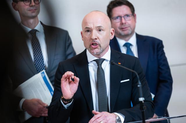 24 February 2026, Berlin: Alexander Hoffmann, leader of the Christian Social Union (CSU) parliamentary group in the German Bundestag, speaks during a press statement on the Building Energy Act in Bundestag. Photo: Christophe Gateau/dpa