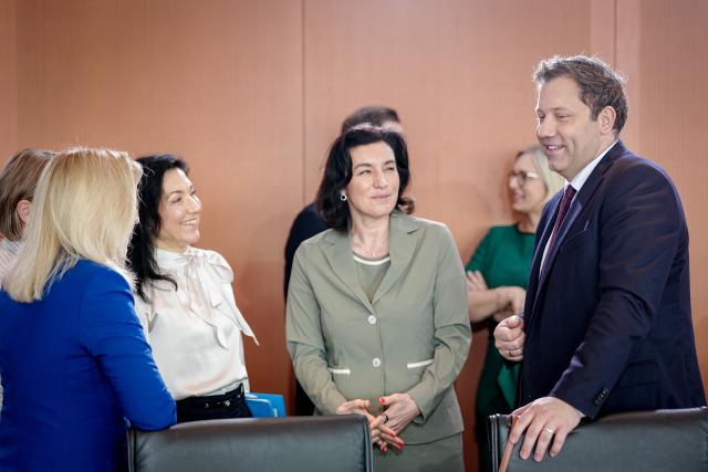 25 February 2026, Berlin: (L-R) Nina Warken, German Minister of Health, Katherina Reiche, German Minister for Economic Affairs and Energy, Dorothee Baer, German Minister of Research, Technology and Space, and Lars Klingbeil, Federal Minister of Finance, Vice-Chancellor and Social Democratic Party (SPD) Federal Chairman, attend the German Cabinet meeting in the absence of German Chancellor Friedrich Merz. Photo: Kay Nietfeld/dpa