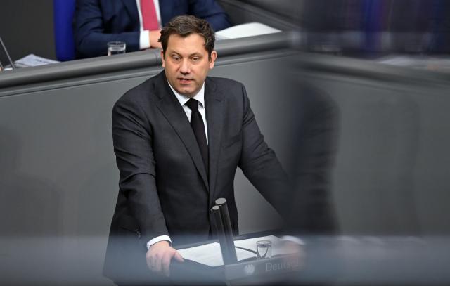 26 February 2026, Berlin: Lars Klingbeil, German Minister of Finance, speaks during the debate on the reform of tax-incentivized private pensions at the 59th plenary session of the German Parliament (Bundestag). Photo: Elisa Schu/dpa