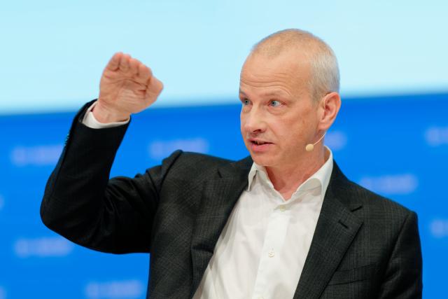 27 February 2026, Rhineland-Palatinate, Ludwigshafen: Markus Kamieth, Chairman of the Board of Executive Directors of BASF SE, speaks at the Annual Press Conference of the chemical company BASF. Photo: Uwe Anspach/dpa