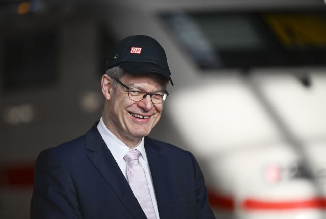 27 February 2026, Berlin: German Transport Minister Patrick Schnieder learns about the Deutsche Bahn's immediate action program for more comfort in long-distance transport at the ICE depot in Berlin-Rummelsburg. Photo: Jens Kalaene/dpa