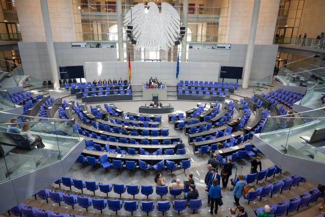 27 February 2026, Berlin: A general view during the 60th session of the 21st German Parliament (Bundestag) on the reform of the Common European Asylum System. Photo: Sebastian Christoph Gollnow/dpa