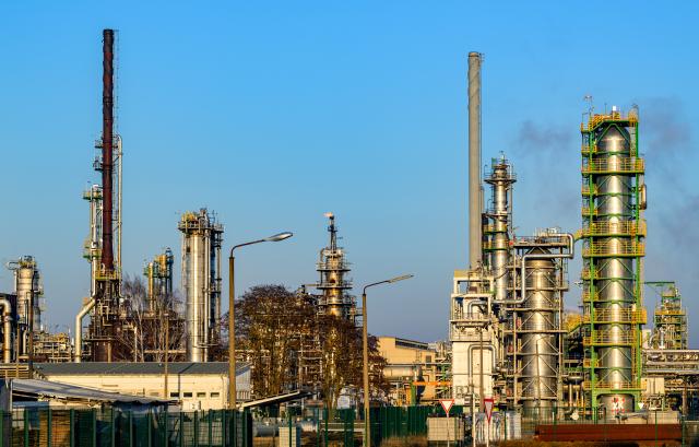 FILED - 21 January 2026, Brandenburg, Schwedt/Oder: Various crude oil processing facilities on the premises of PCK-Raffinerie GmbH. The operations of Russian state oil giant Rosneft in Germany will remain under a German government trusteeship, authorities said on Saturday. Photo: Patrick Pleul/dpa