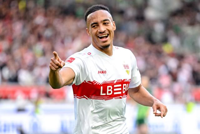 01 March 2026, Baden-Wuerttemberg, Stuttgart: Stuttgart's Jamie Leweling celebrates scoring his side's second goal during the German Bundesliga soccer match between VfB Stuttgart and VfL Wolfsburg at MHPArena. Photo: Harry Langer/dpa - WICHTIGER HINWEIS: Gemäß den Vorgaben der DFL Deutsche Fußball Liga bzw. des DFB Deutscher Fußball-Bund ist es untersagt, in dem Stadion und/oder vom Spiel angefertigte Fotoaufnahmen in Form von Sequenzbildern und/oder videoähnlichen Fotostrecken zu verwerten bzw. verwerten zu lassen.
