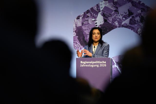 02 March 2026, Saxony-Anhalt, Halle (Saale): Katherina Reiche, German Minister for Economic Affairs and Energy, speaks at the Annual Regional Policy Conference. The conference brings together around 600 participants from politics, business, administration, science, associations and trade unions. Innovative ideas and proven methods for future-oriented regional development will be discussed. Photo: Hendrik Schmidt/dpa