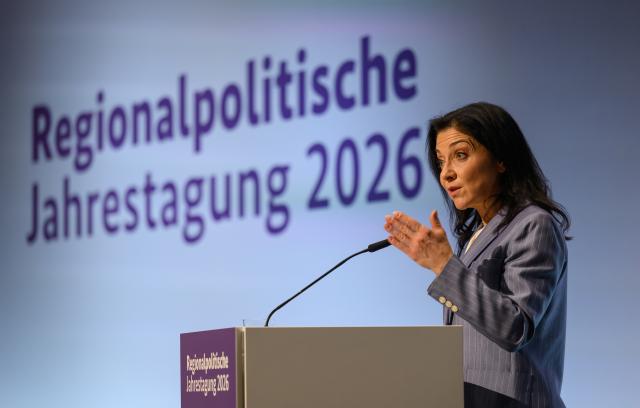 02 March 2026, Saxony-Anhalt, Halle (Saale): Katherina Reiche, German Minister for Economic Affairs and Energy, speaks at the Annual Regional Policy Conference. The conference brings together around 600 participants from politics, business, administration, science, associations and trade unions. Innovative ideas and proven methods for future-oriented regional development will be discussed. Photo: Hendrik Schmidt/dpa