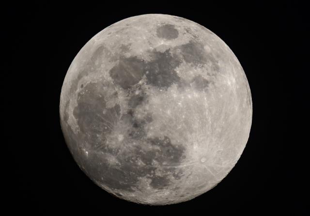 02 March 2026, Brandenburg, Sieversdorf: The waxing moon shines in the evening sky. Photo: Patrick Pleul/dpa