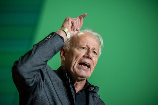FILED - 16 November 2024, Hesse, Wiesbaden: Juergen Trittin speaks at his farewell address at the Green Party's federal delegate conference. A Green Party politician accuses the German government of failing to deal with the Iran crisis. Photo: Michael Kappeler/dpa