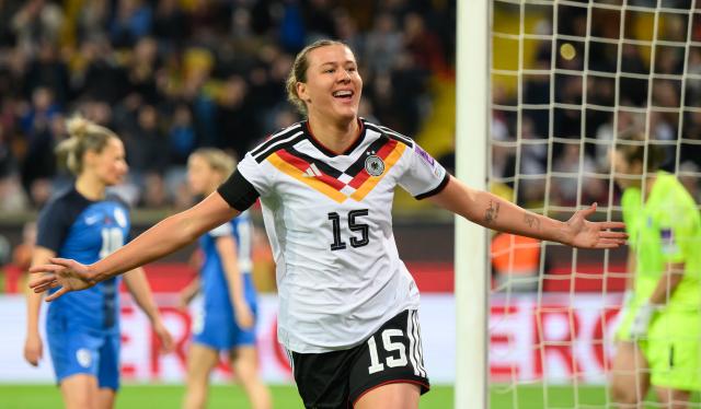 03 March 2026, Saxony, Dresden: Germany's Larissa Muehlhaus celebrates scoring her side's fourth goal during the 2027 FIFA Women's World Cup qualifier League A, Group D, soccer match between Germany and Slovenia at the Rudolf-Harbig-Stadion Photo: Robert Michael/dpa