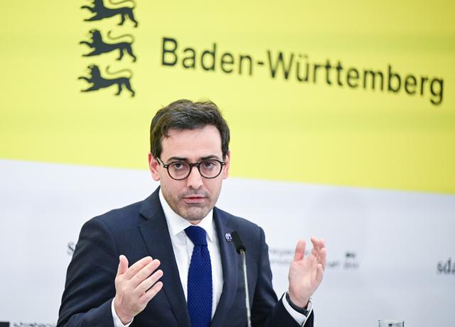 FILED - 26 November 2025, Baden-Wuerttemberg, Stuttgart: Executive Vice President of the European Commission Stephane Sejourne makes a statement after the end of the Automotive Industry Strategy Dialogue. Photo: Bernd Weißbrod/dpa