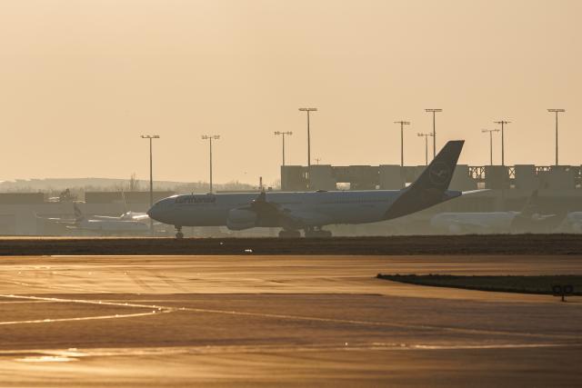 05 March 2026, Hesse, Frankfurt/Main: A Lufthansa plane from Muscat lands at Frankfurt Airport. The first evacuation flight on behalf of the German government landed at Frankfurt Airport early on Thursday morning. Photo: Hannes P. Albert/dpa