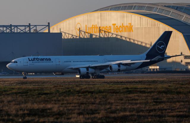 05 March 2026, Hesse, Frankfurt/Main: A Lufthansa plane from Muscat lands at Frankfurt Airport. The first evacuation flight on behalf of the German government landed at Frankfurt Airport early on Thursday morning. Photo: Hannes P. Albert/dpa