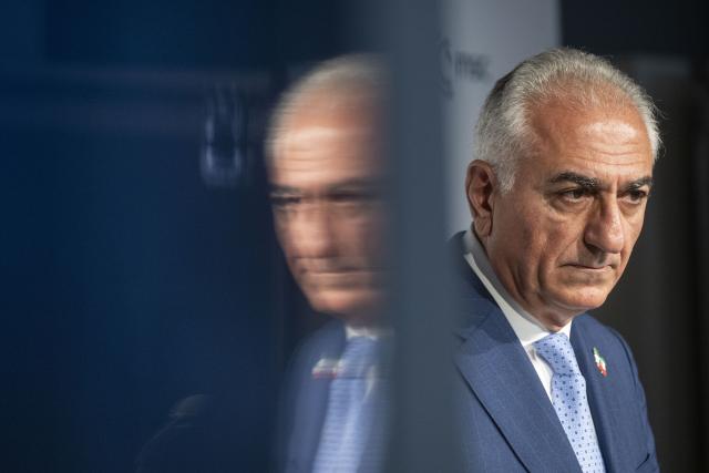FILED - 14 February 2026, Bavaria, Munich: Reza Pahlavi, son of the deposed Iranian Shah Mohammad Reza Pahlavi, speaks during a press conference at the 62nd Munich Security Conference. Photo: Marijan Murat/dpa