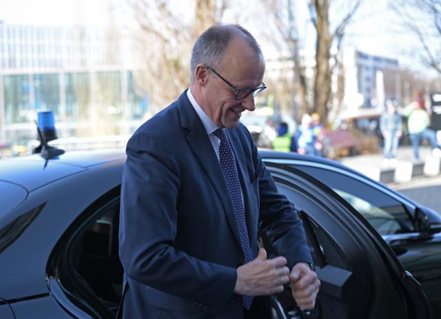 06 March 2026, Bavaria, Munich: German Chancellor Friedrich Merz comes to the International Crafts Fair. Photo: Malin Wunderlich/dpa