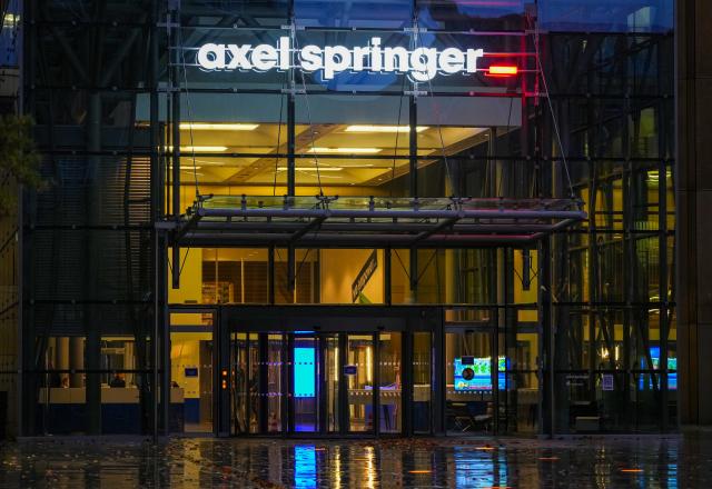 FILED - 17 October 2025, Berlin: The entrance to one of Axel Springer Verlag's publishing buildings. Photo: Soeren Stache/dpa