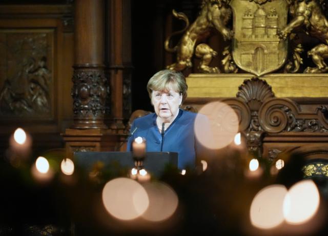 06 March 2026, Hamburg: Former German Chancellor Angela Merkel speaks at the traditional Matthiae-Mahl 2026 banquet hosted by the Hamburg Senate in the Grand Ballroom of City Hall. Photo: Marcus Brandt/dpa