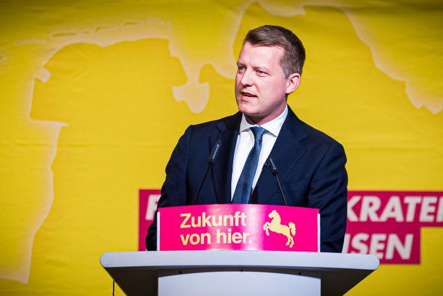 07 March 2026, Lower Saxony, Celle: Henning Hoene, state chairman of the FDP North Rhine-Westphalia, speaks at the state party conference of the FDP Lower Saxony. Photo: Moritz Frankenberg/dpa